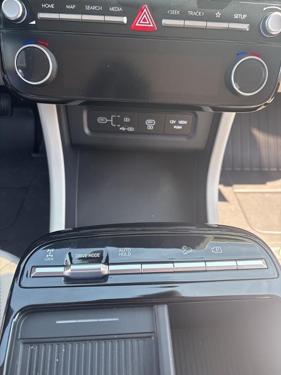 new 2025 Hyundai TUCSON Hybrid car, priced at $34,030