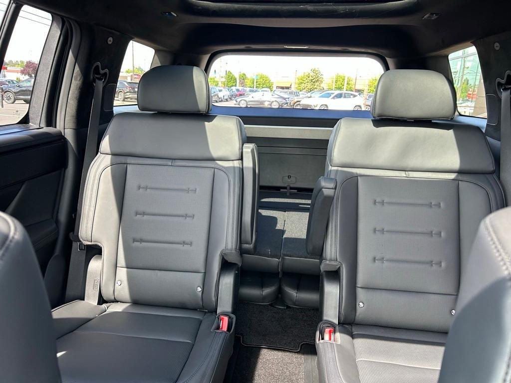new 2025 Hyundai SANTA FE HEV car, priced at $49,835