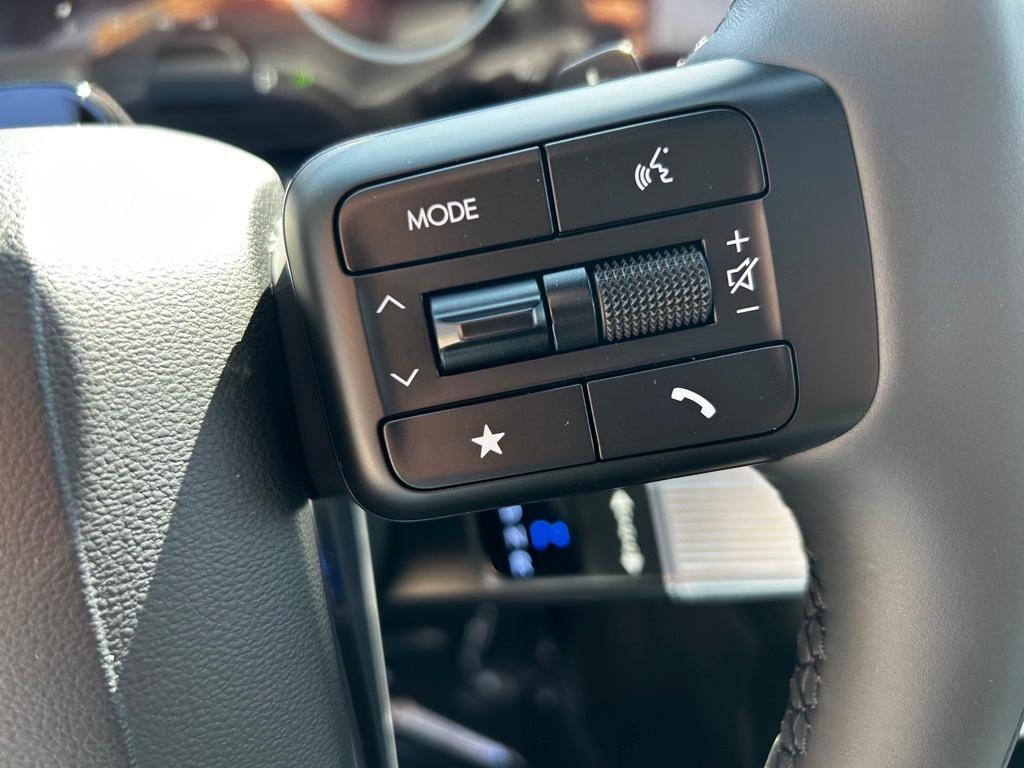 new 2025 Hyundai SANTA FE HEV car, priced at $49,805