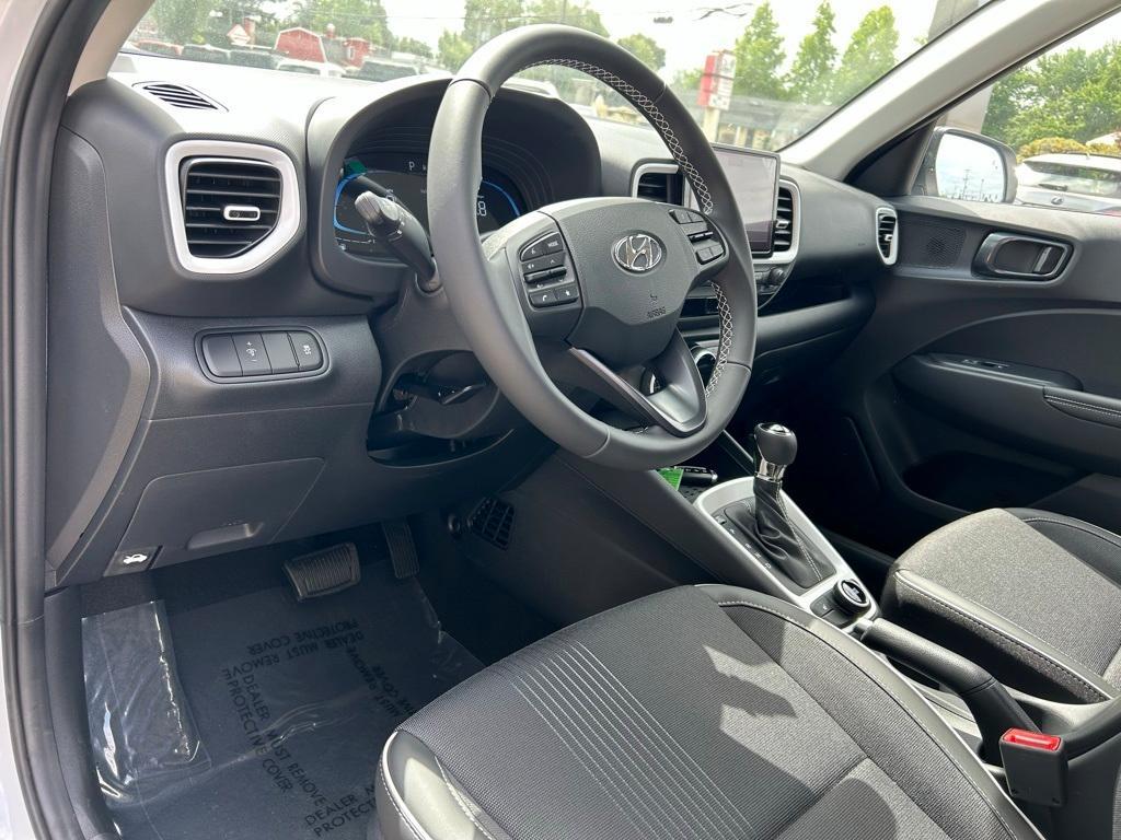 new 2025 Hyundai Venue car, priced at $24,633