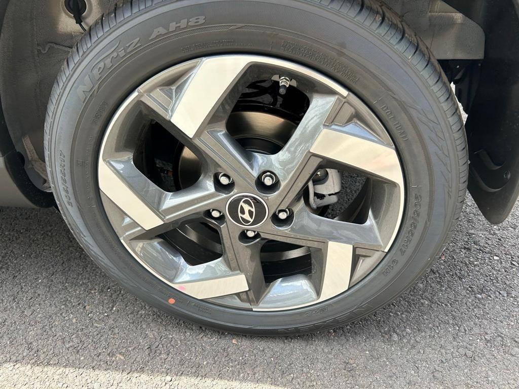 new 2025 Hyundai Venue car, priced at $24,633