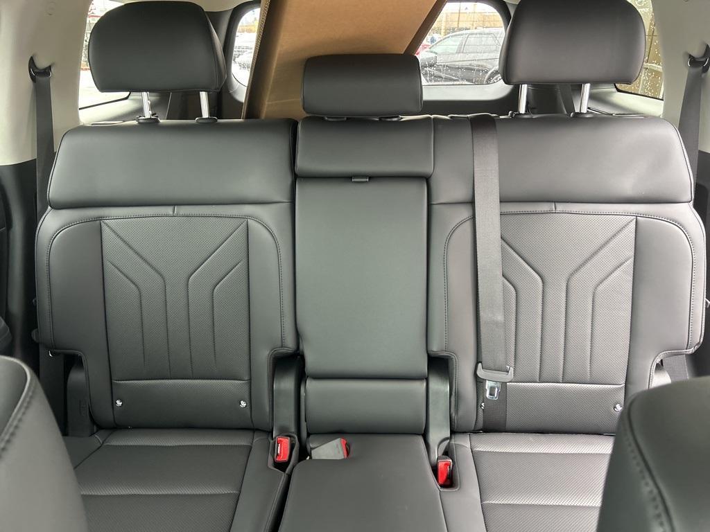 new 2026 Hyundai SANTA FE HEV car, priced at $42,323