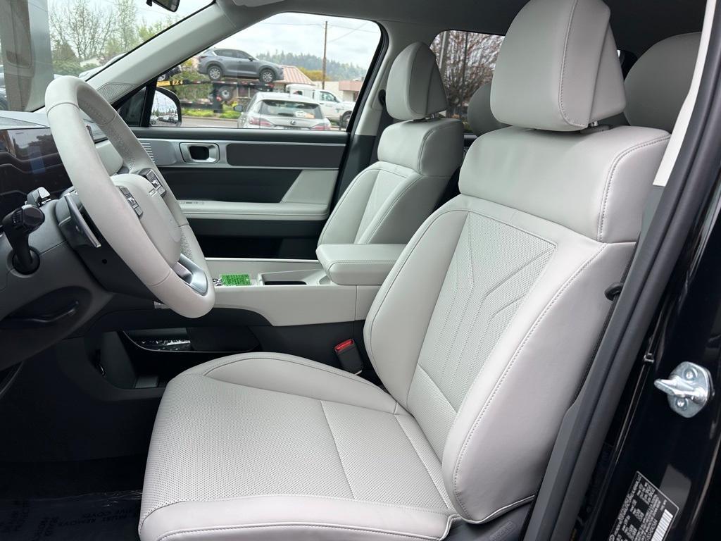 new 2025 Hyundai SANTA FE HEV car, priced at $39,075