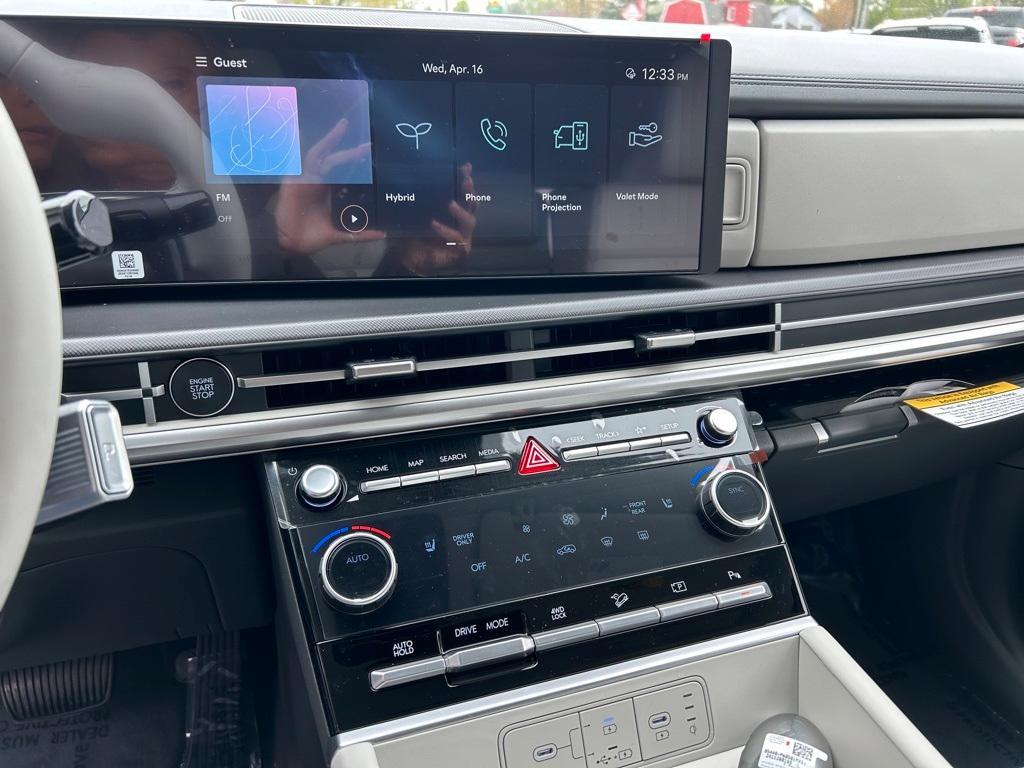 new 2025 Hyundai SANTA FE HEV car, priced at $39,075