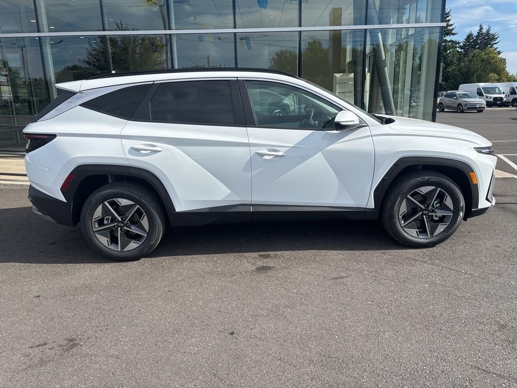 new 2025 Hyundai TUCSON Hybrid car, priced at $37,835