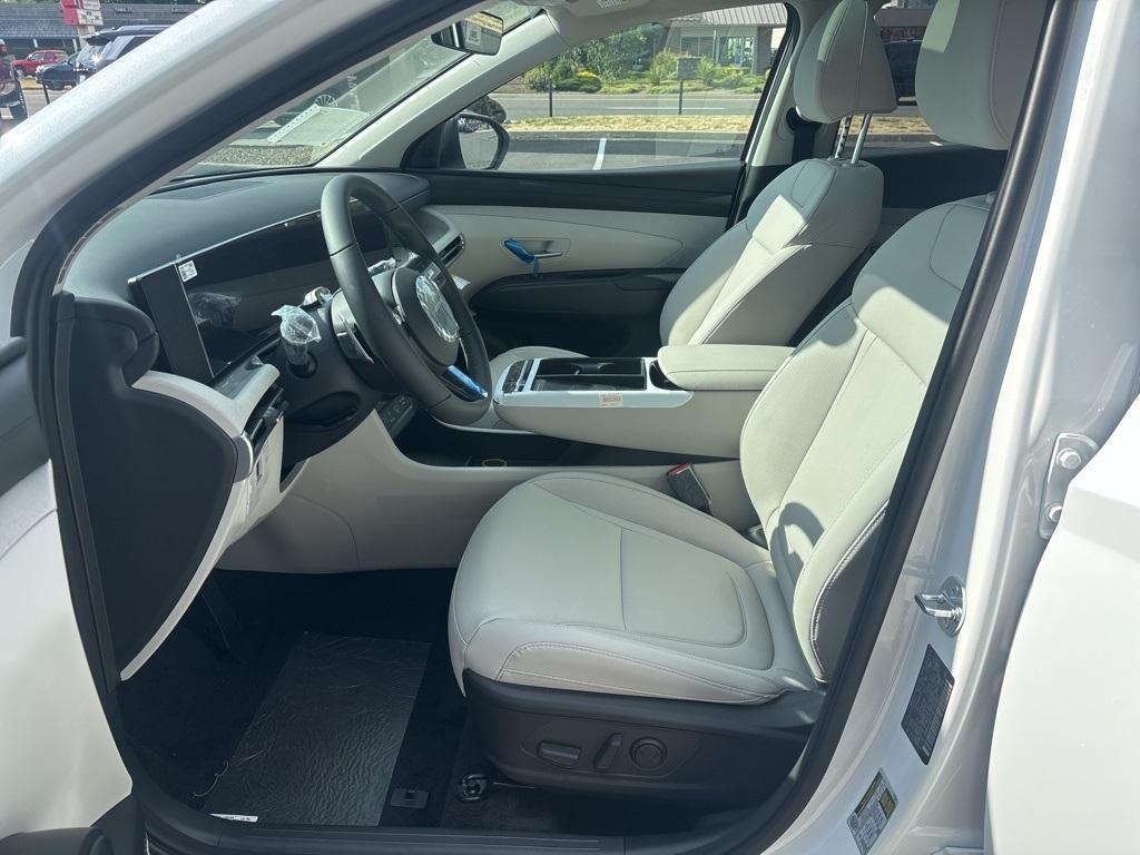 new 2025 Hyundai TUCSON Hybrid car, priced at $37,835