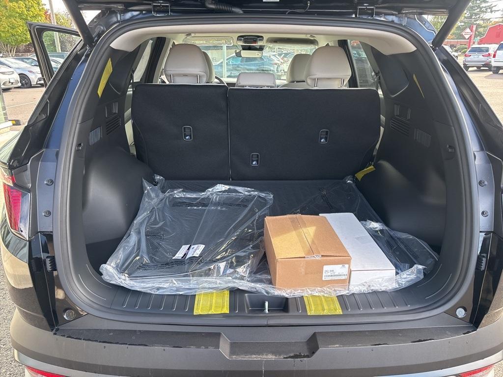 new 2026 Hyundai TUCSON Hybrid car, priced at $35,537