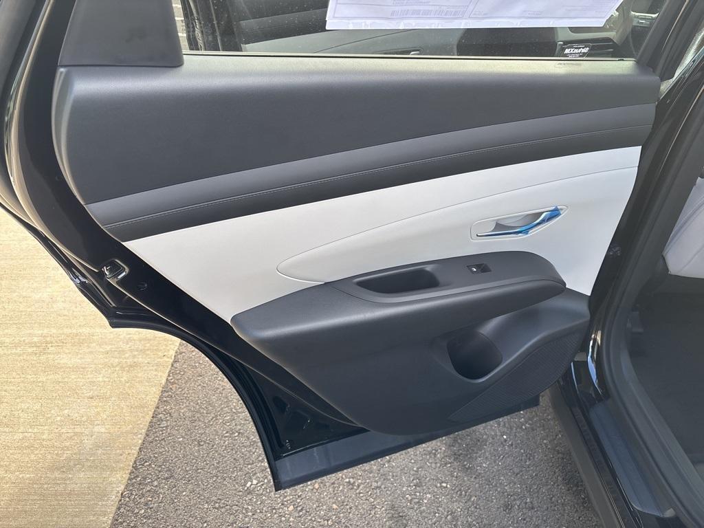 new 2026 Hyundai TUCSON Hybrid car, priced at $35,537
