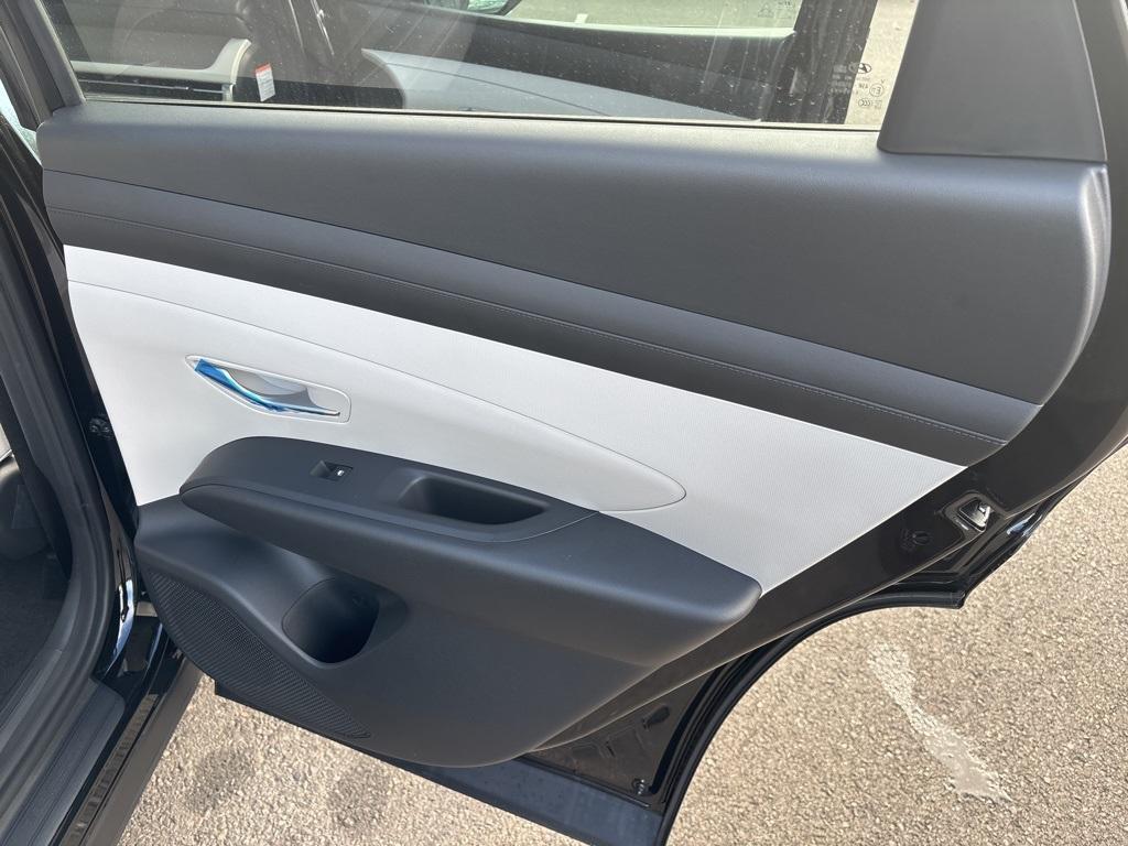 new 2026 Hyundai TUCSON Hybrid car, priced at $35,537