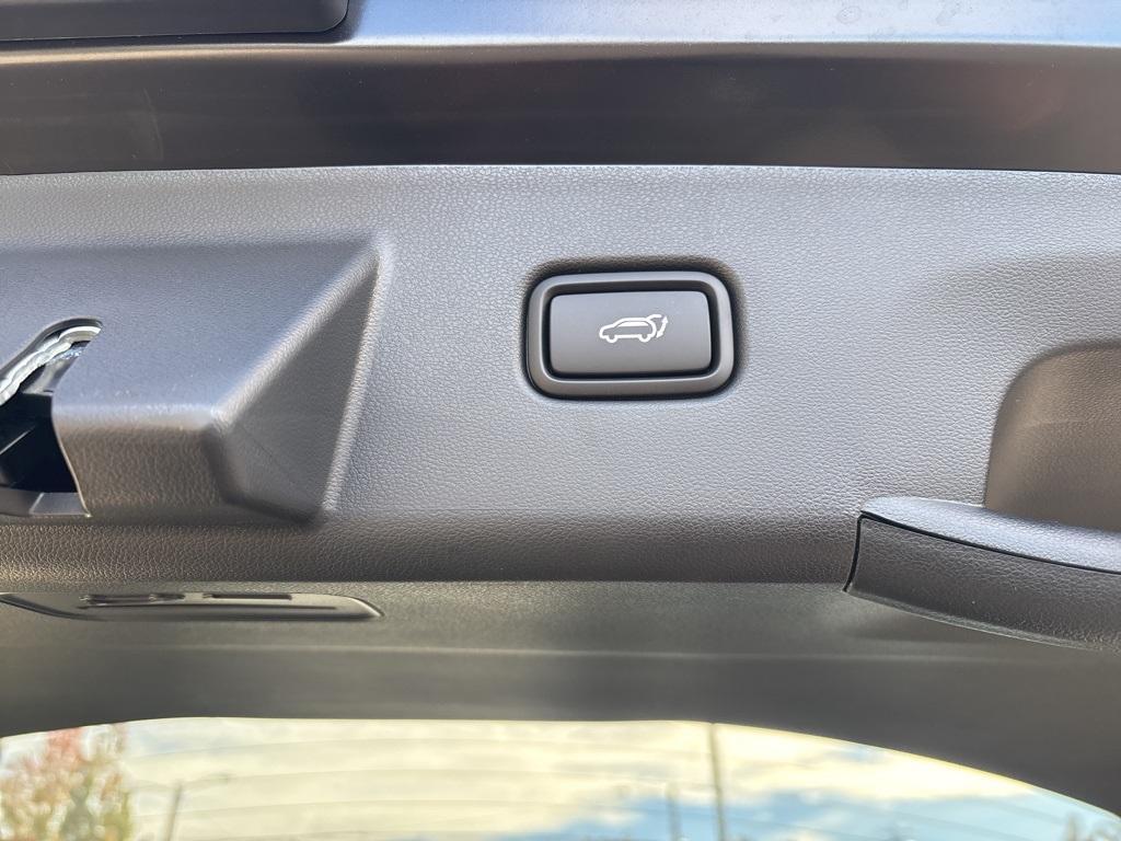 new 2026 Hyundai TUCSON Hybrid car, priced at $35,537