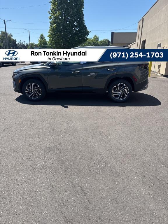 new 2025 Hyundai TUCSON Hybrid car, priced at $42,310