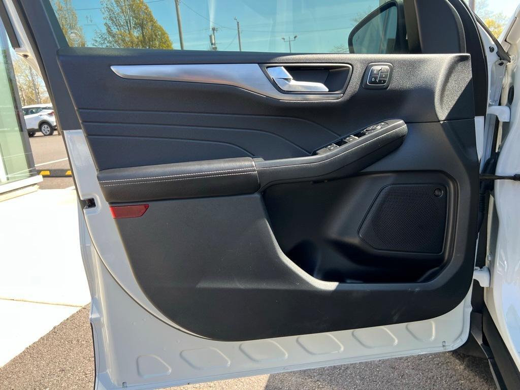used 2022 Ford Escape car, priced at $23,682