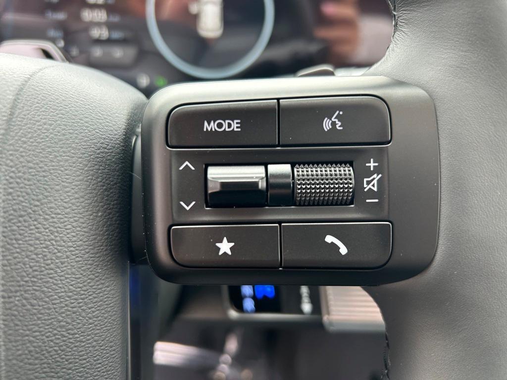 new 2025 Hyundai SANTA FE HEV car, priced at $49,805