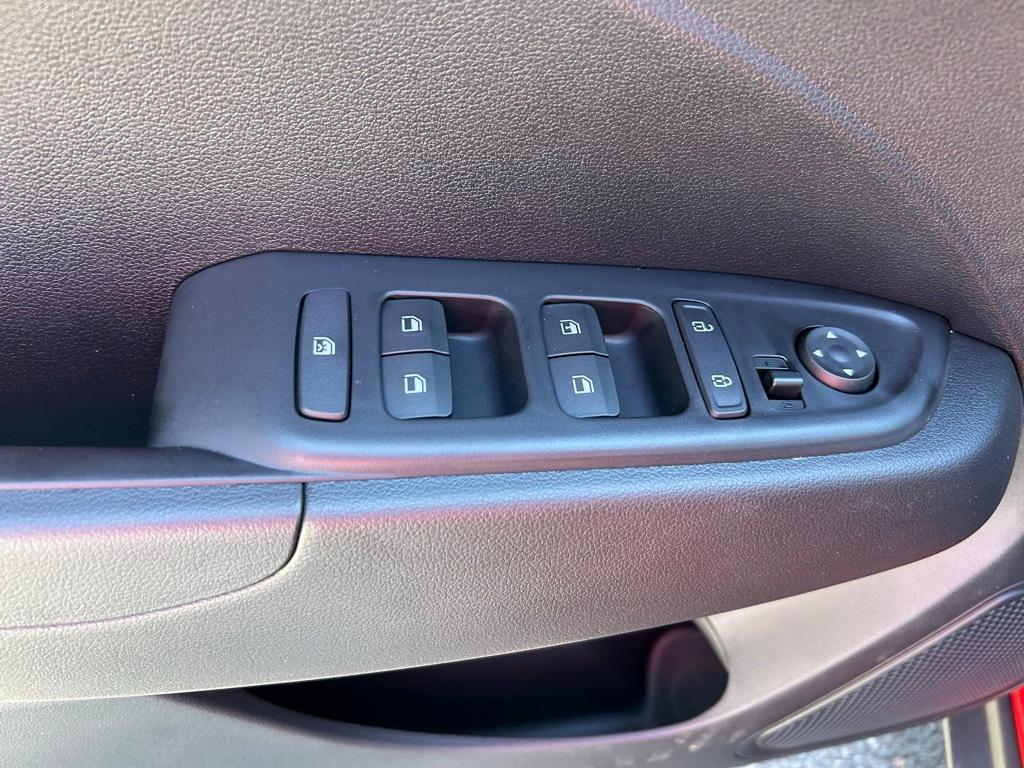 new 2025 Hyundai Venue car, priced at $21,905