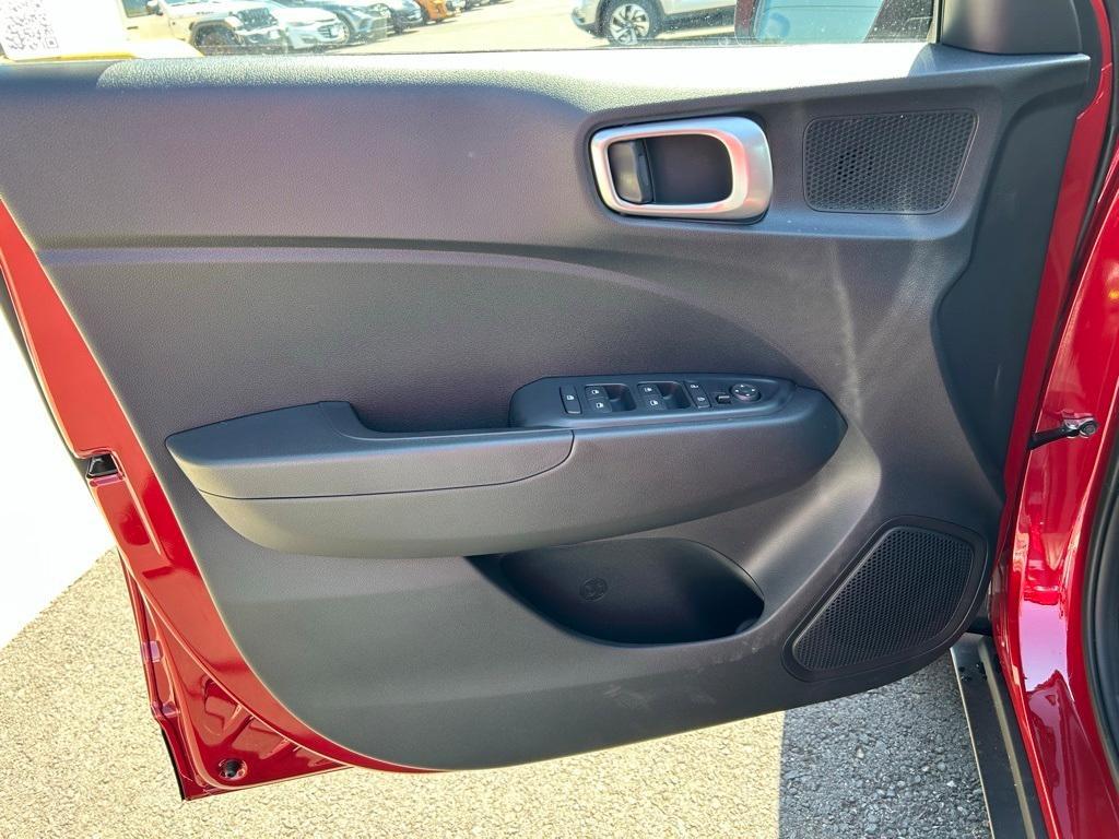 new 2025 Hyundai Venue car, priced at $21,905