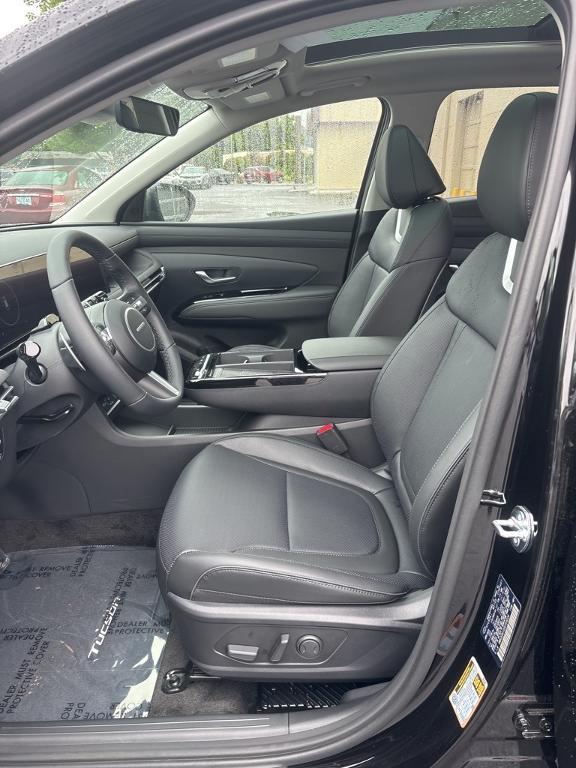 new 2025 Hyundai TUCSON Hybrid car, priced at $42,090