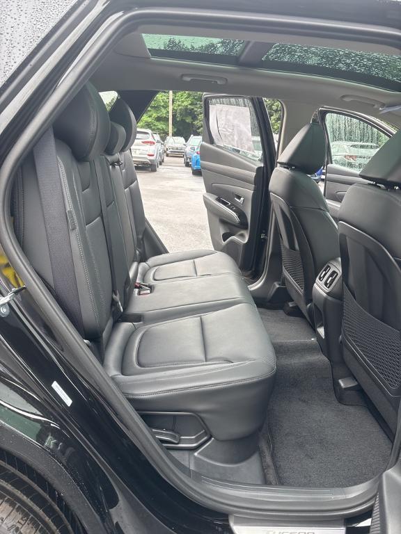 new 2025 Hyundai TUCSON Hybrid car, priced at $42,090