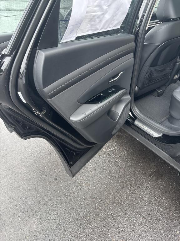 new 2025 Hyundai TUCSON Hybrid car, priced at $42,090