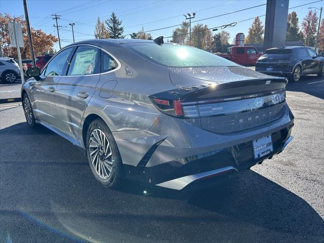 new 2025 Hyundai Sonata Hybrid car, priced at $38,160