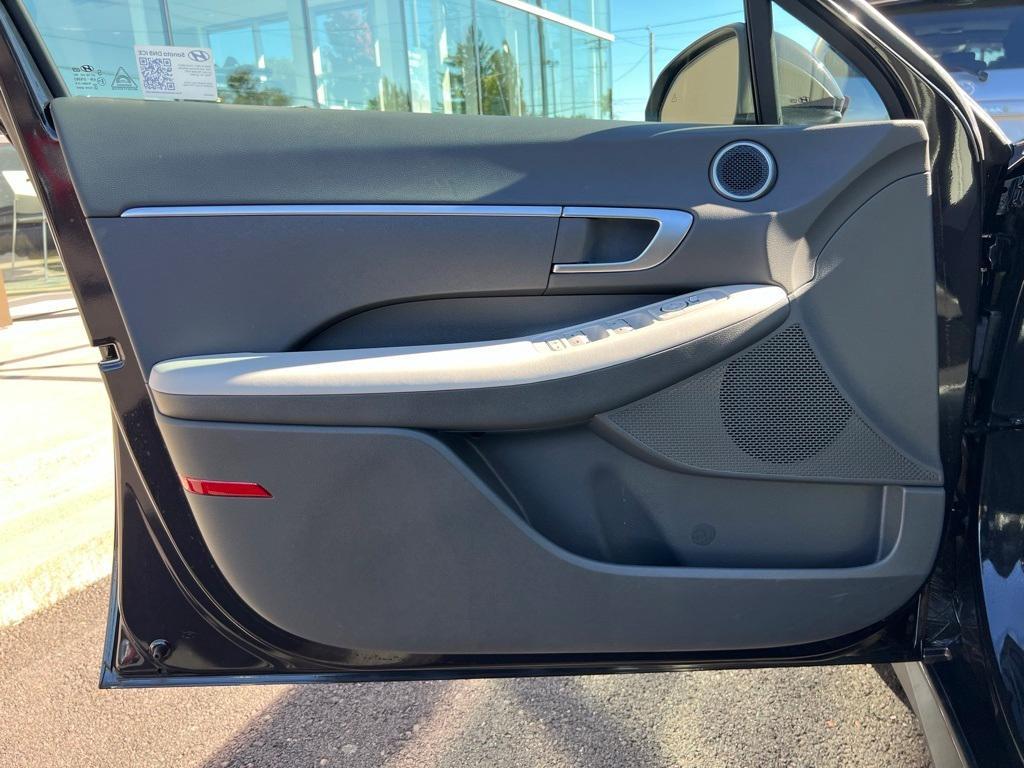 used 2025 Hyundai Sonata car, priced at $24,299