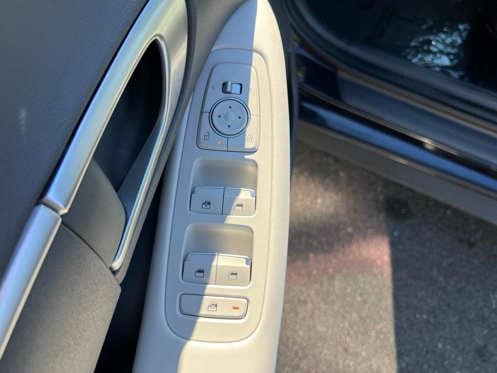 used 2025 Hyundai Sonata car, priced at $24,299