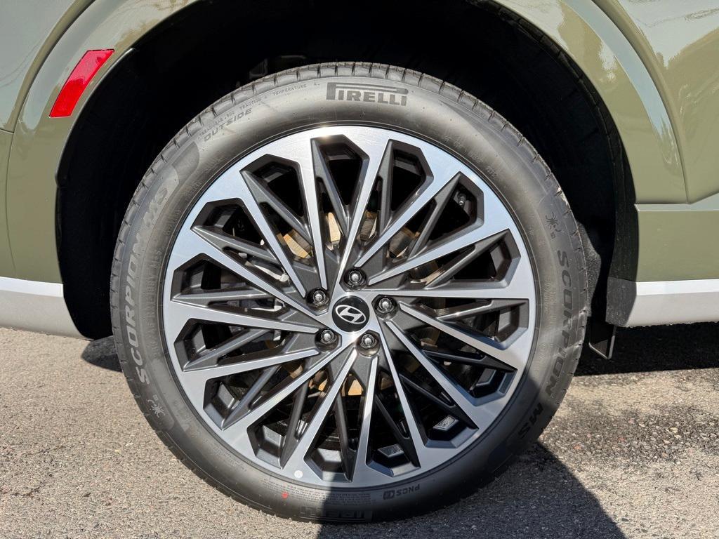 new 2026 Hyundai Palisade Hybrid car, priced at $60,183