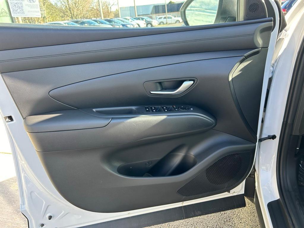 new 2025 Hyundai Tucson car, priced at $31,900