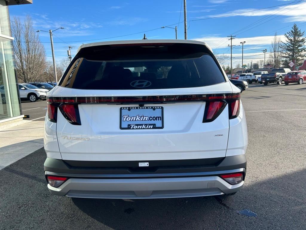 new 2025 Hyundai Tucson car, priced at $31,900