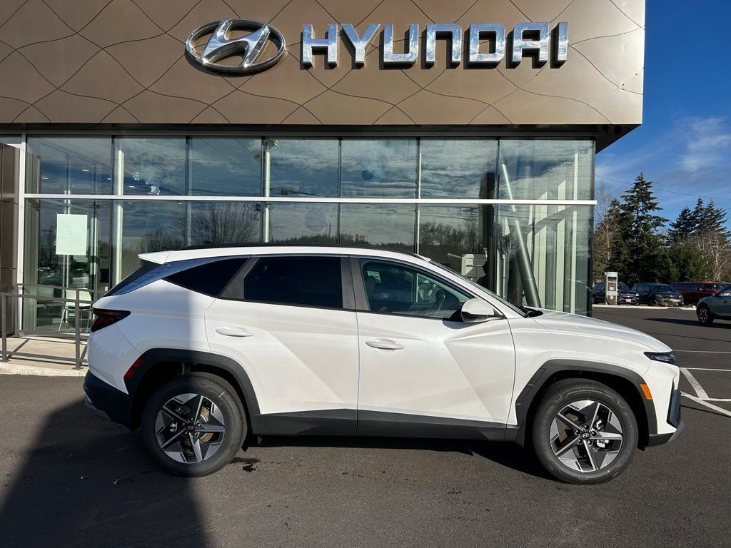 new 2025 Hyundai Tucson car, priced at $31,900