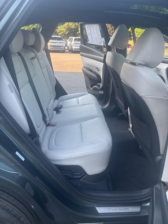 new 2025 Hyundai TUCSON Hybrid car, priced at $42,040