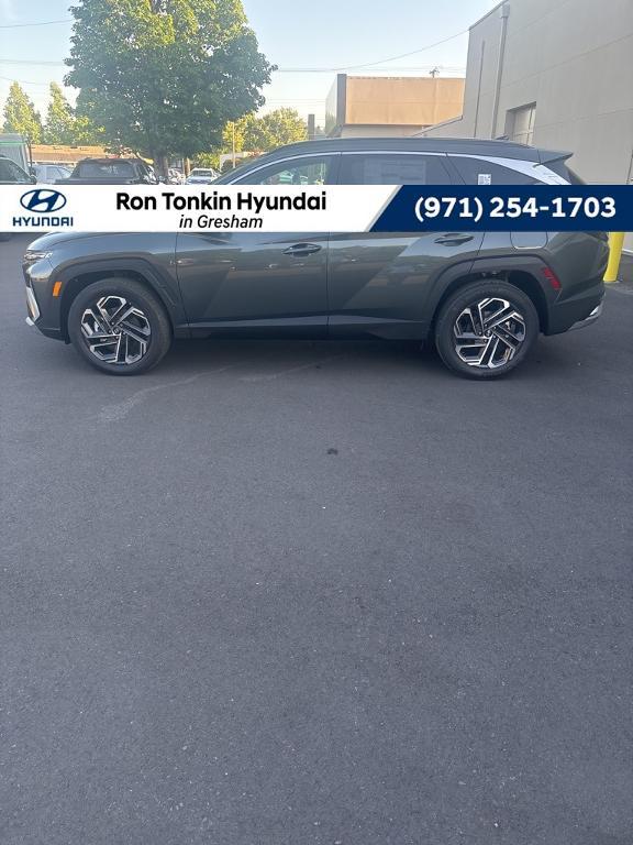new 2025 Hyundai TUCSON Hybrid car, priced at $42,040