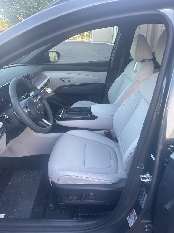 new 2025 Hyundai TUCSON Hybrid car, priced at $42,040