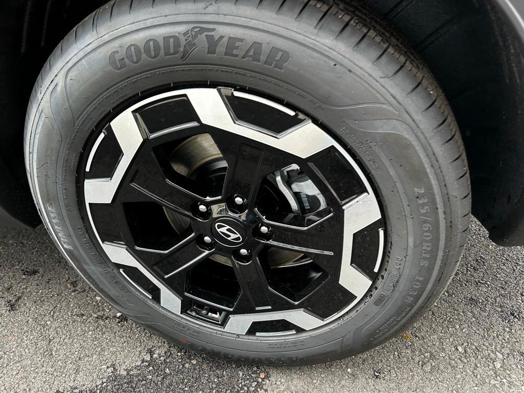 new 2025 Hyundai Santa Fe car, priced at $39,984