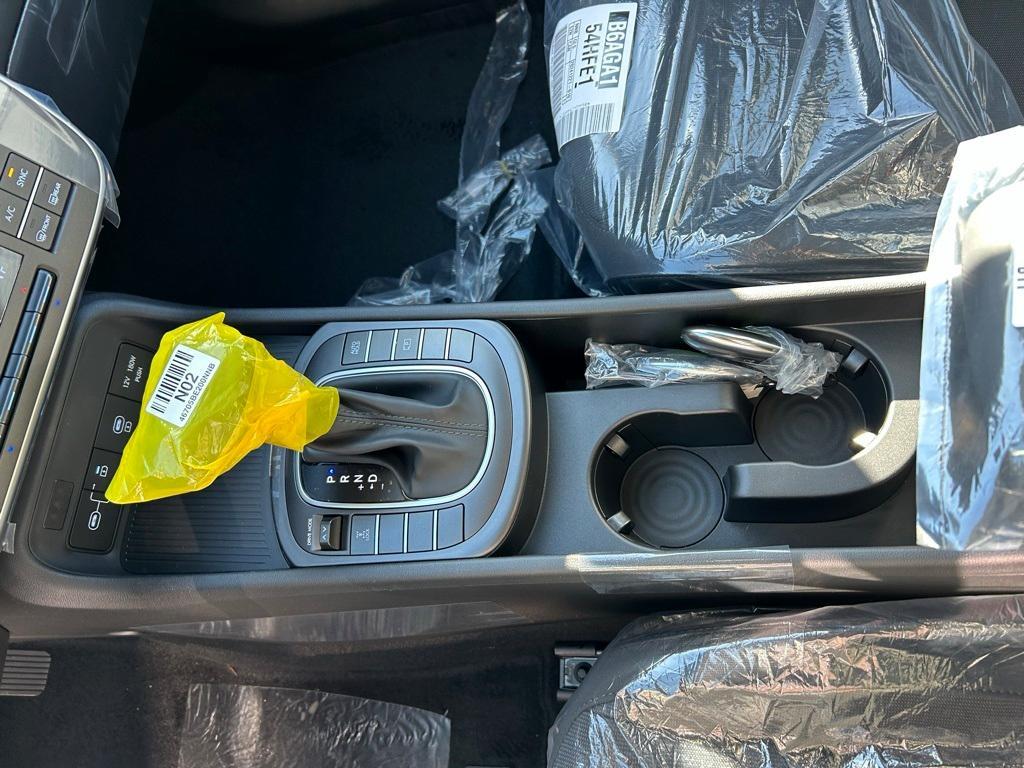 new 2025 Hyundai Kona car, priced at $28,015