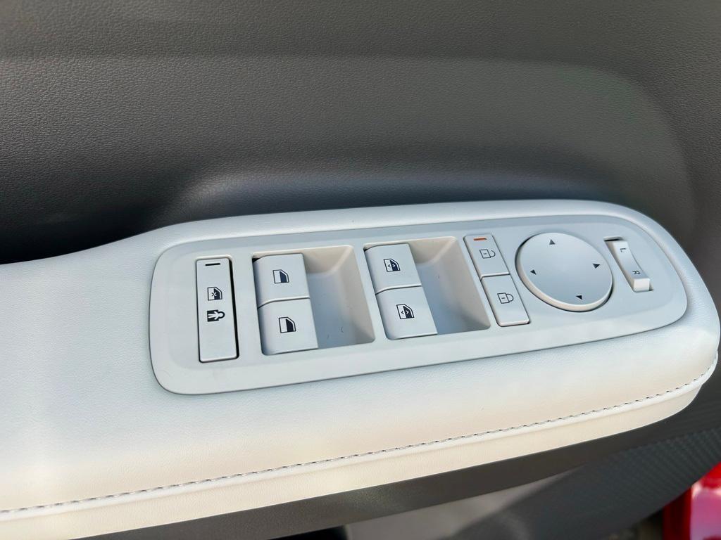 new 2025 Hyundai SANTA FE HEV car, priced at $35,879