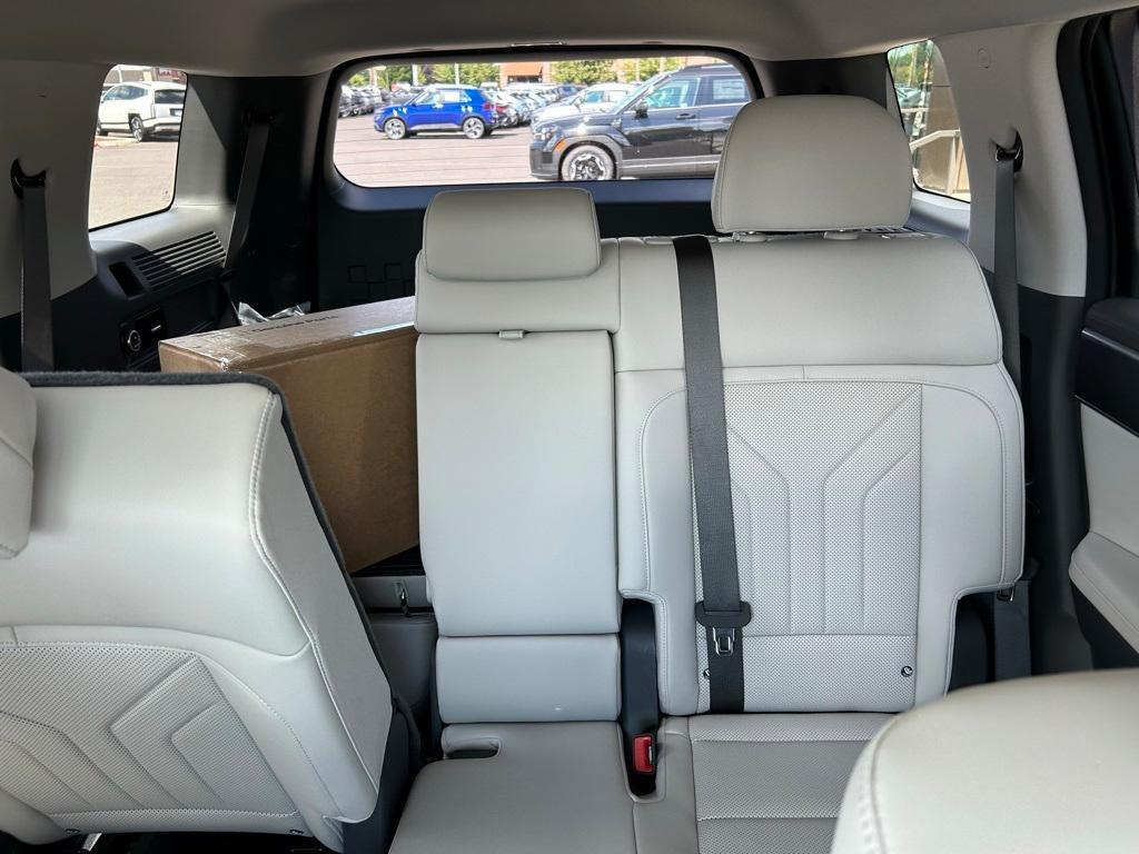 new 2025 Hyundai SANTA FE HEV car, priced at $35,879