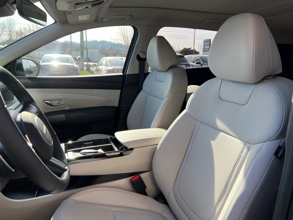 new 2025 Hyundai TUCSON Hybrid car, priced at $36,499