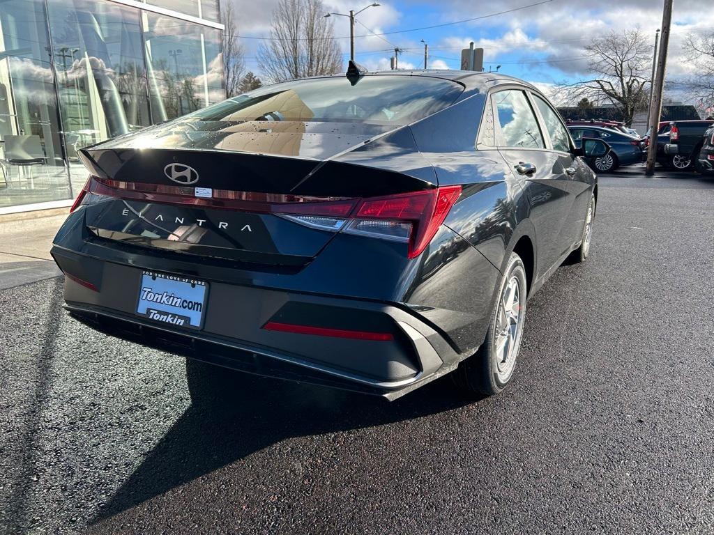 new 2025 Hyundai Elantra car, priced at $21,871