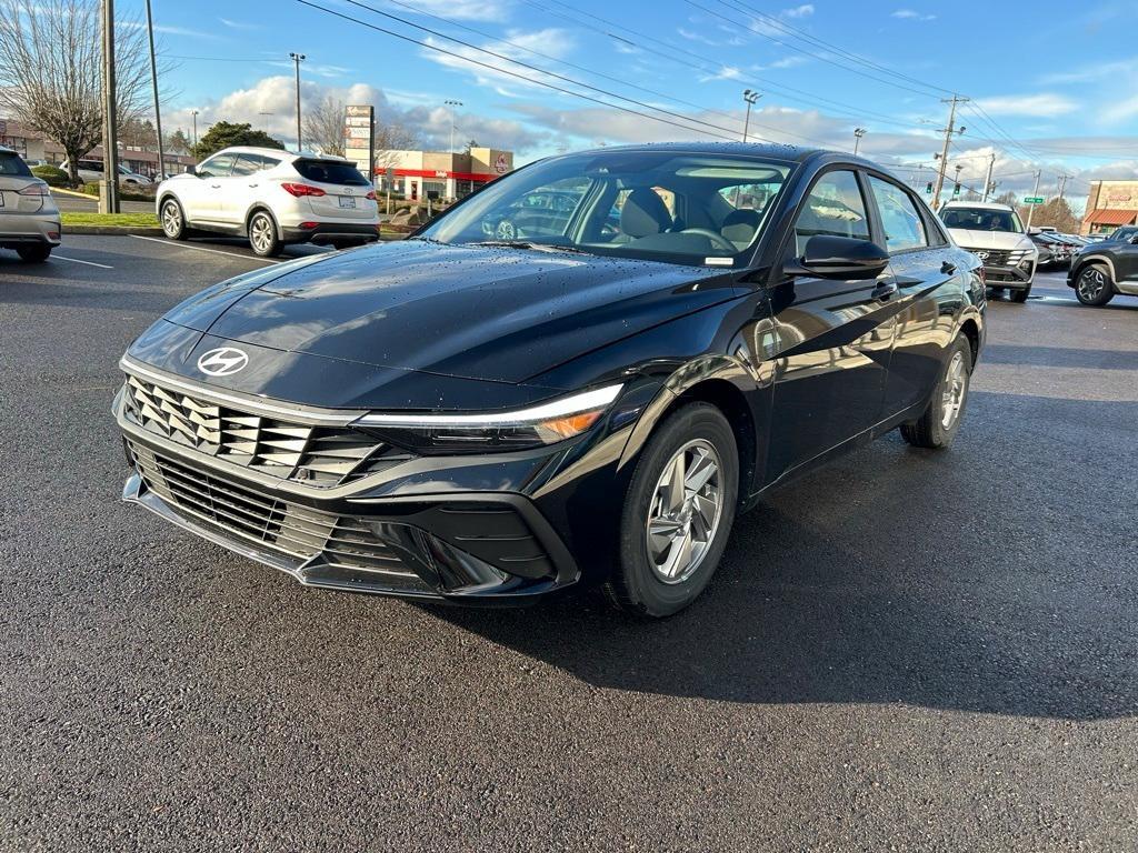 new 2025 Hyundai Elantra car, priced at $21,871