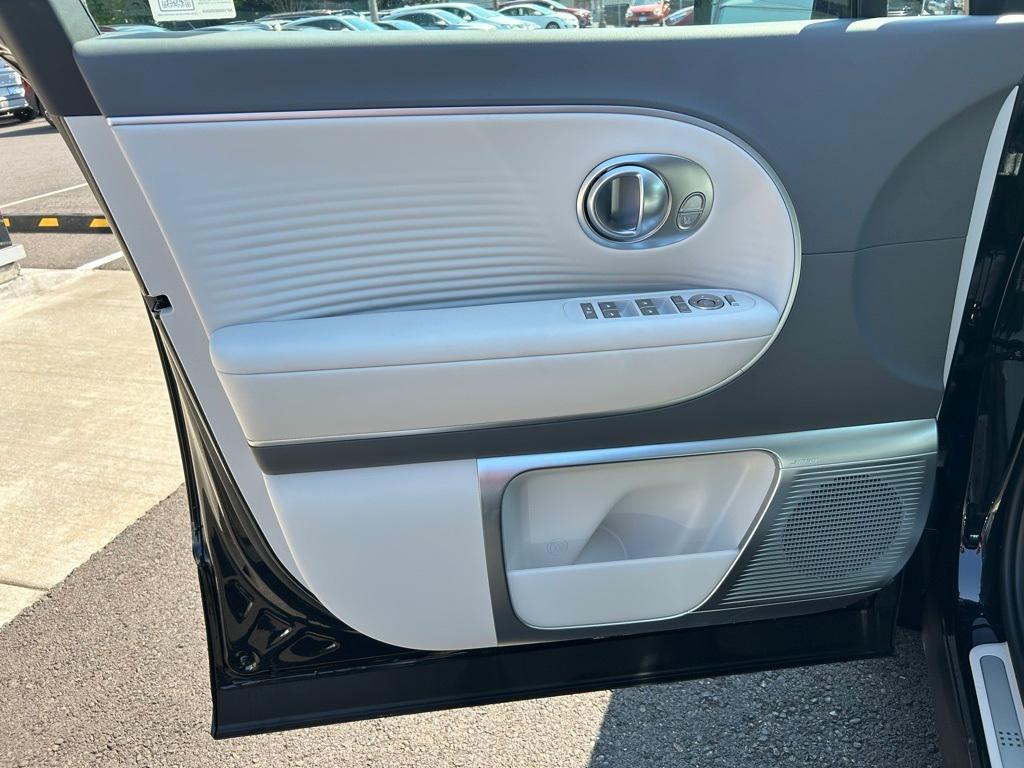 new 2026 Hyundai IONIQ 9 car, priced at $72,850