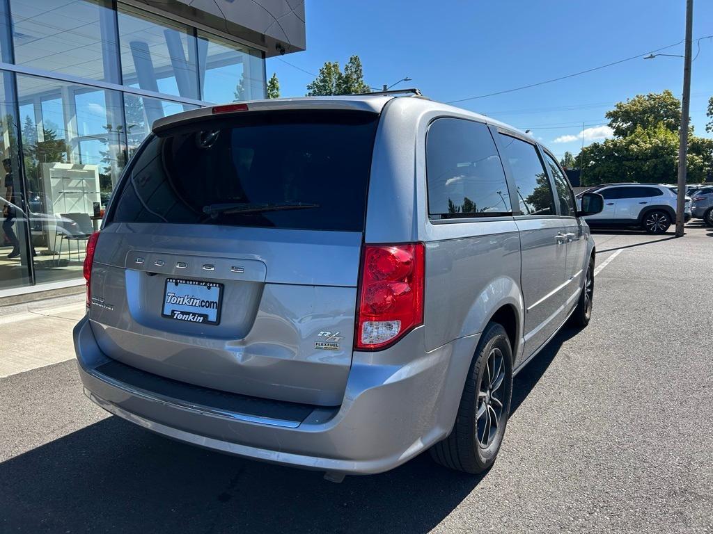 used 2016 Dodge Grand Caravan car