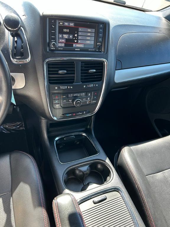 used 2016 Dodge Grand Caravan car