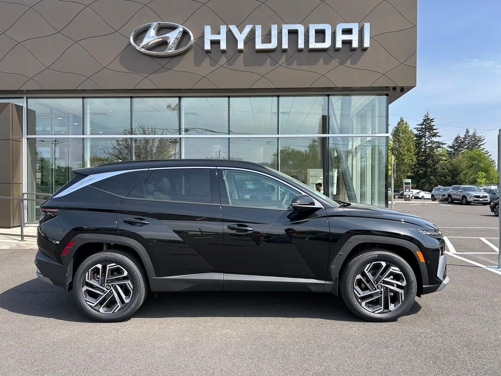 new 2025 Hyundai TUCSON Hybrid car, priced at $42,045