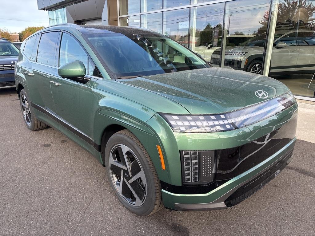 new 2026 Hyundai IONIQ 9 car, priced at $77,455