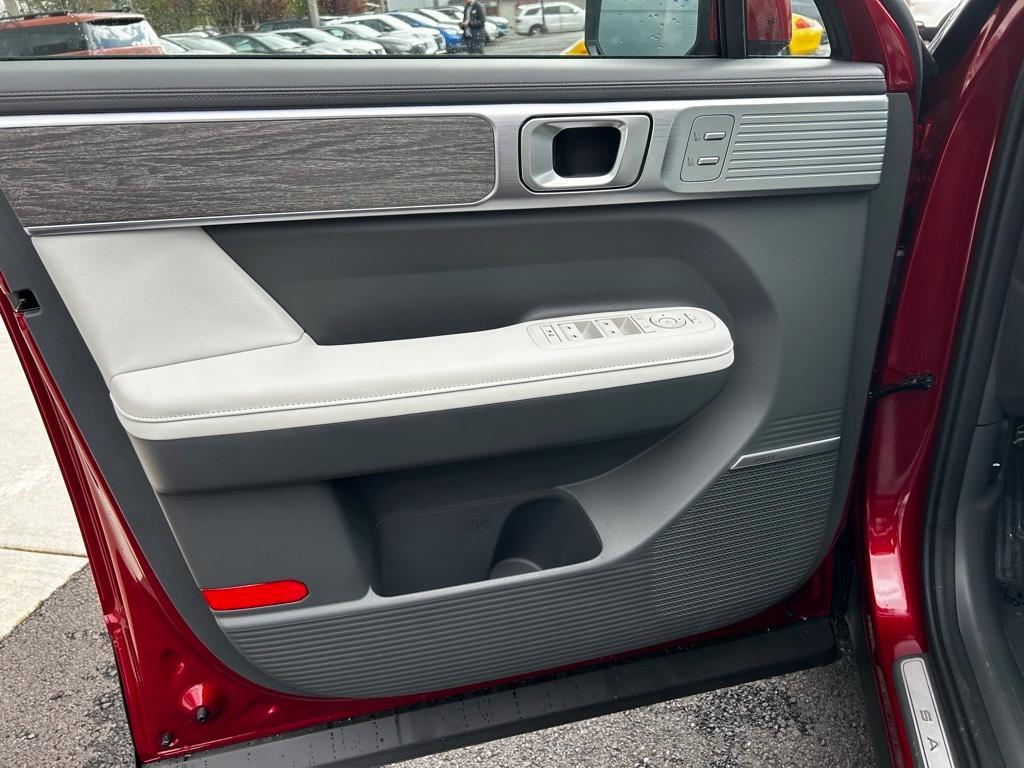 new 2025 Hyundai SANTA FE HEV car, priced at $49,625