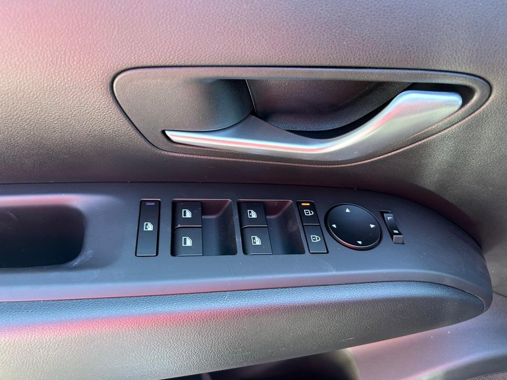 new 2025 Hyundai TUCSON Hybrid car, priced at $34,225