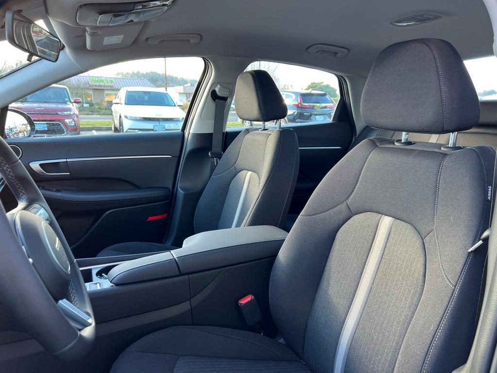 new 2025 Hyundai Sonata Hybrid car, priced at $30,510