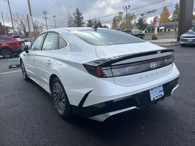 new 2025 Hyundai Sonata Hybrid car, priced at $32,150