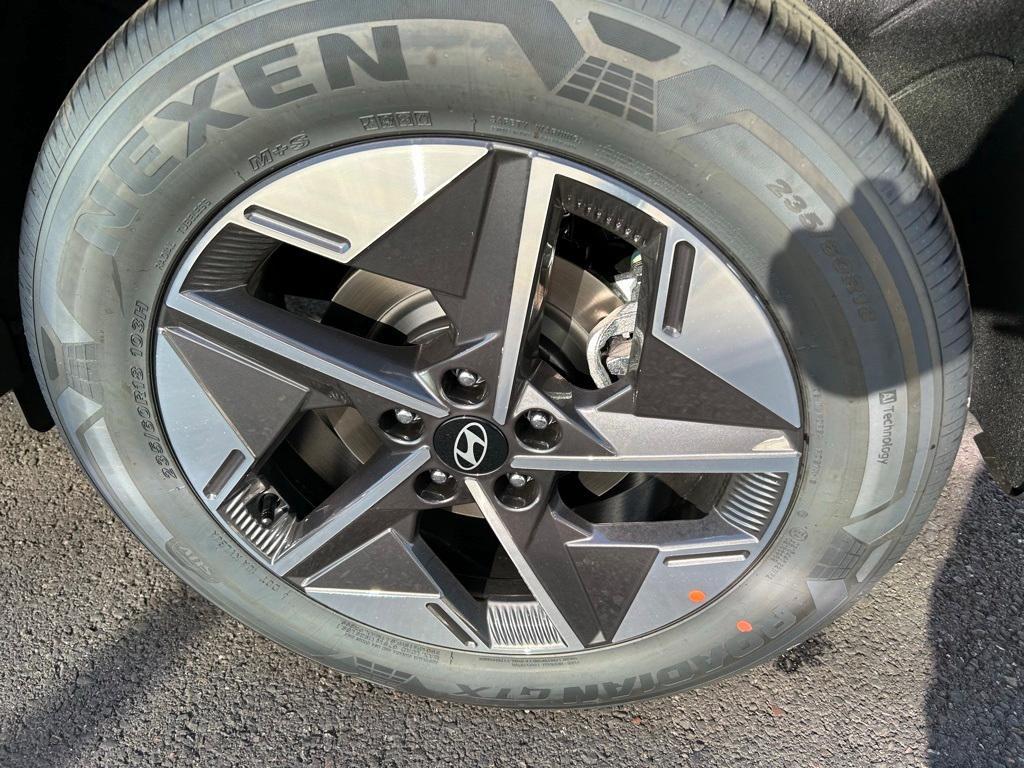 new 2025 Hyundai TUCSON Hybrid car, priced at $36,454