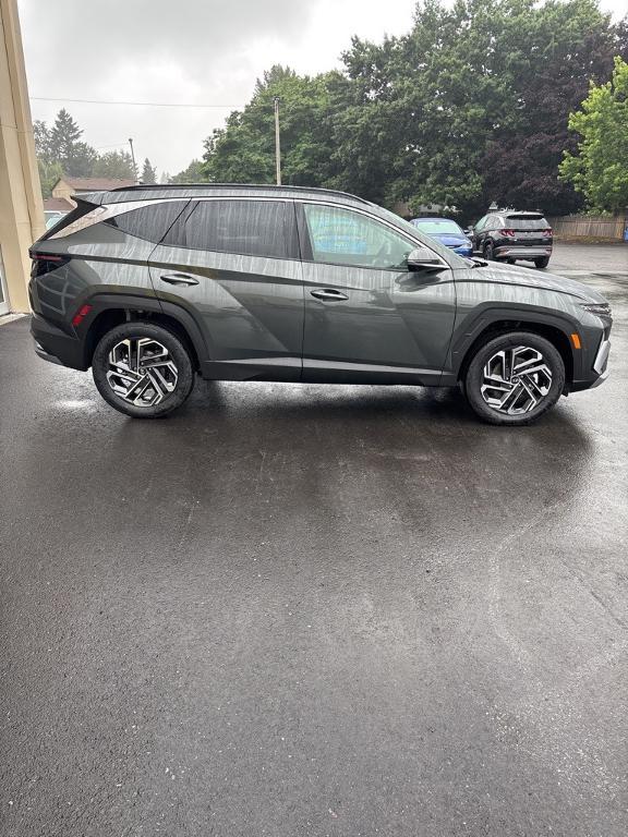new 2025 Hyundai TUCSON Hybrid car, priced at $42,489